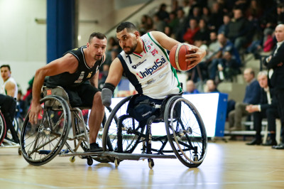 Basket in carrozzina: Cantù fa suo il big match della quinta di Campio...